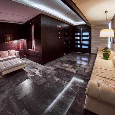 Interno 8